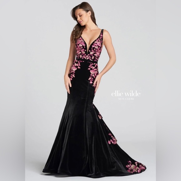 Ellie Wilde Mon Cheri Velvet Floral Gown Size 4 EW117118 $558.00 - Picture 16 of 16